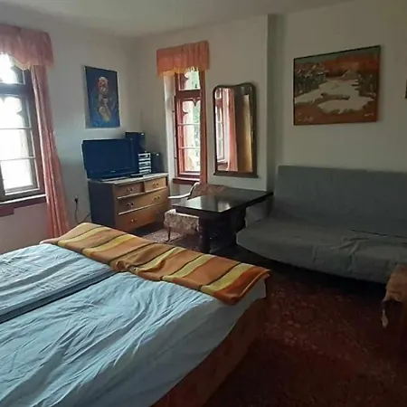 Palac Stanica Farma Przeworno