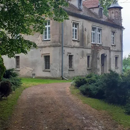 Palac Stanica Przeworno