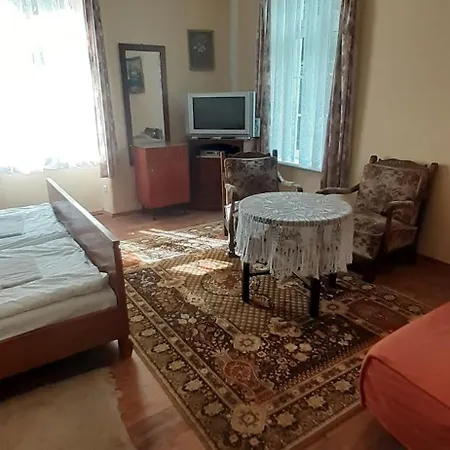 Palac Stanica * Przeworno