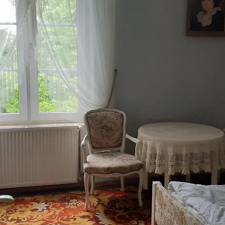 Palac Stanica Farm stay