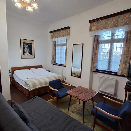 Palac Stanica Farm stay *