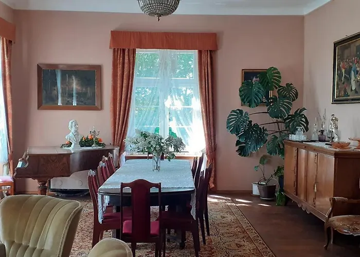 Palac Stanica Przeworno